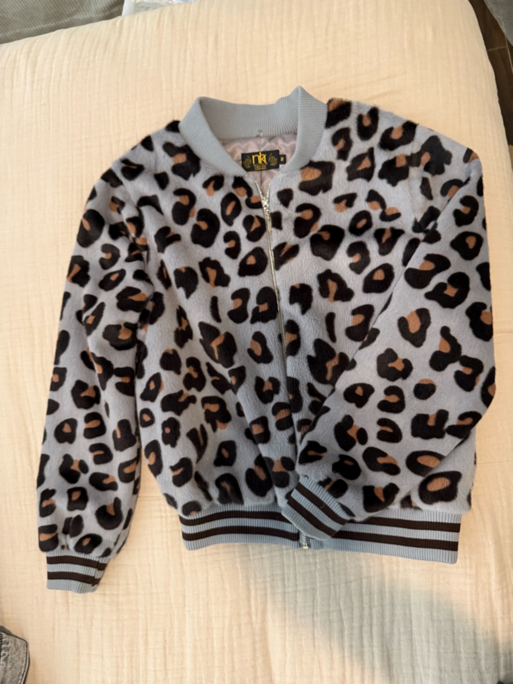 Women’s Leopard Print Bomber Jacket - Light Gray